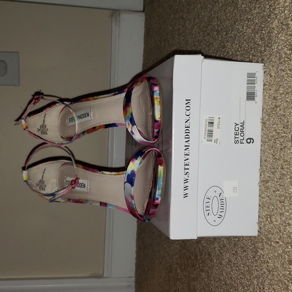 STEVE Madden Stecy Floral Print Ankle Strap Heels Size 9 - Picture 1 of 5
